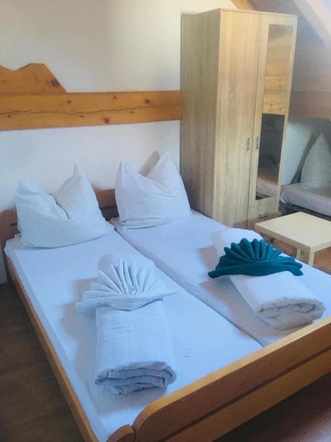 Omladinski Hotel Rostovo Бугойно Экстерьер фото