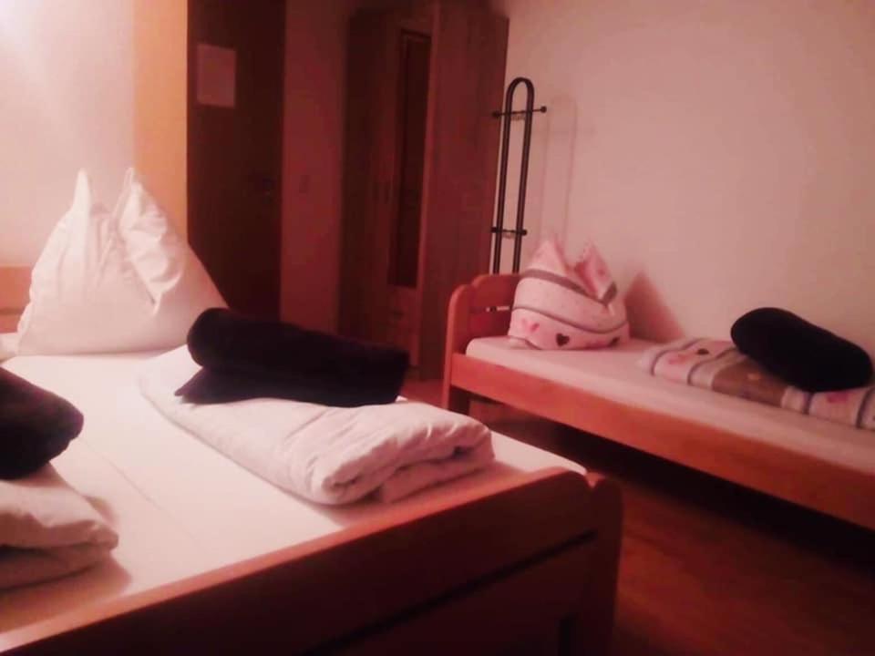 Omladinski Hotel Rostovo Бугойно Экстерьер фото